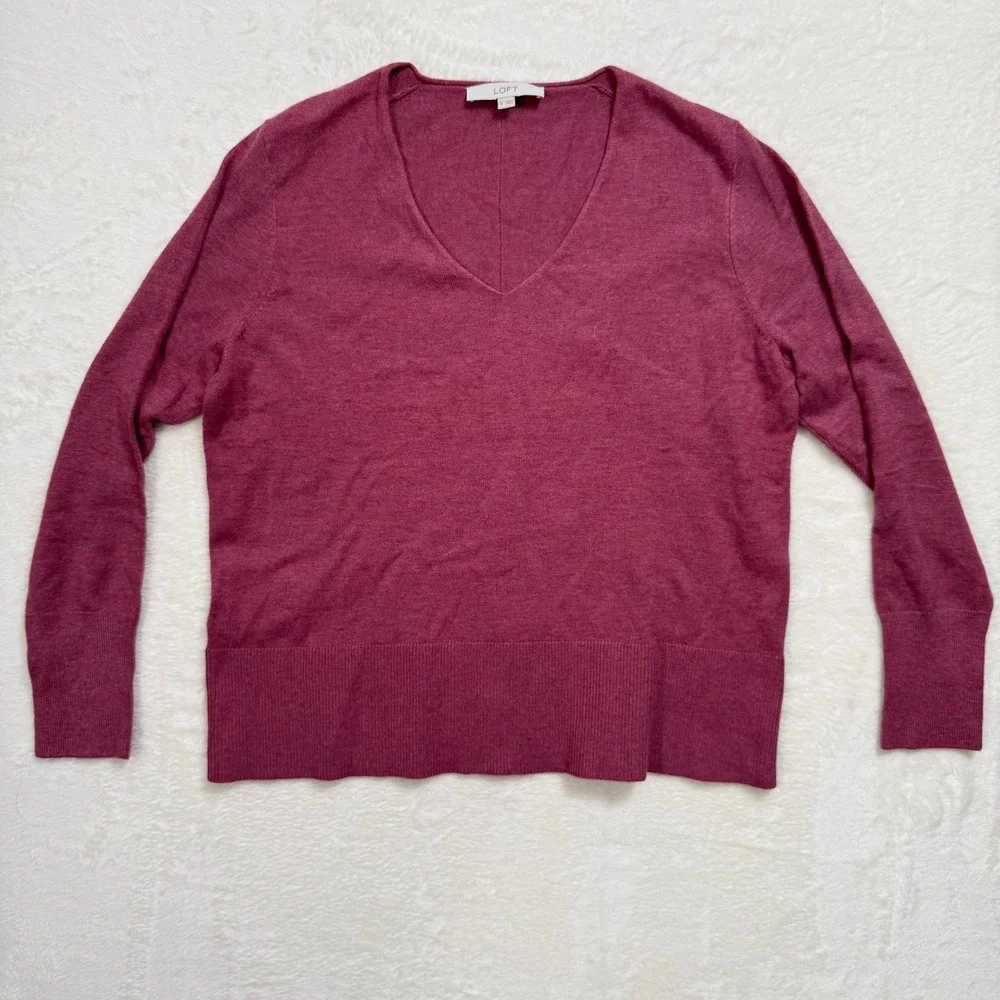 LOFT Sweater Womens XL Pink V-Neck Long Sleeve Fine Knit Ribbed Hem Casual Berry